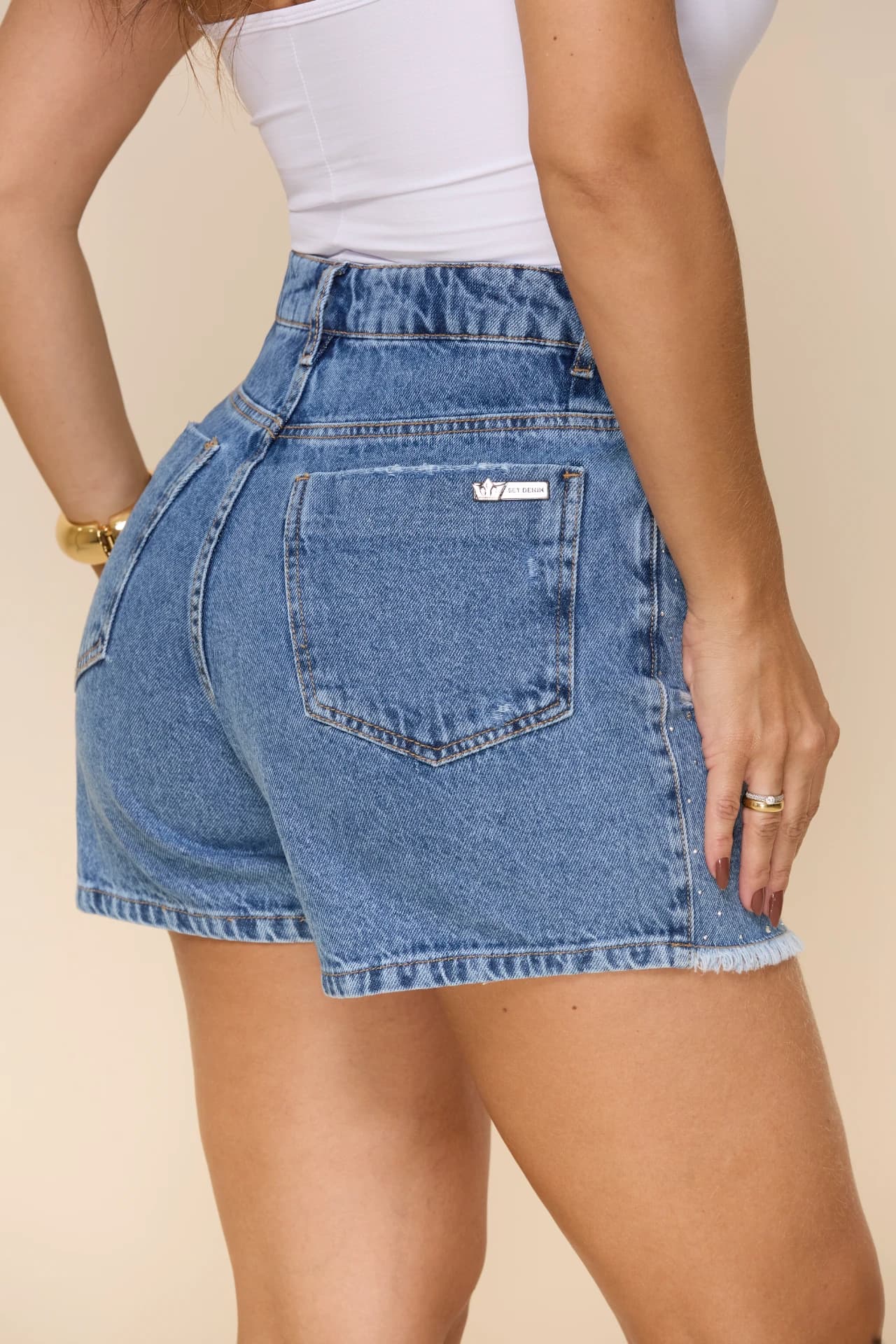 SHORT CURTO 100% STRASS 2