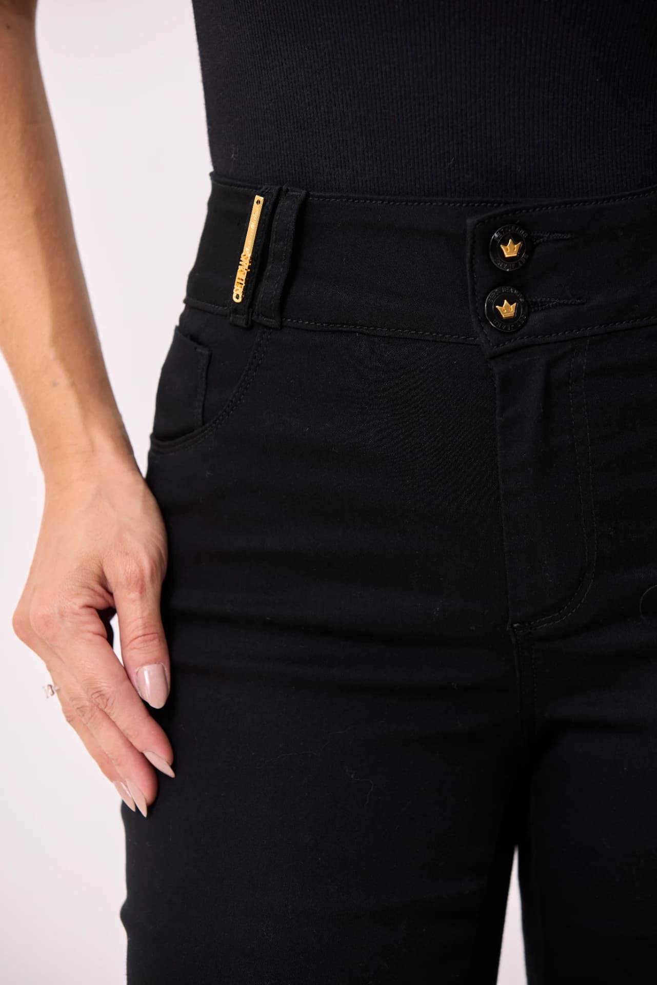 CALÇA CIGARRETE LUXO 1