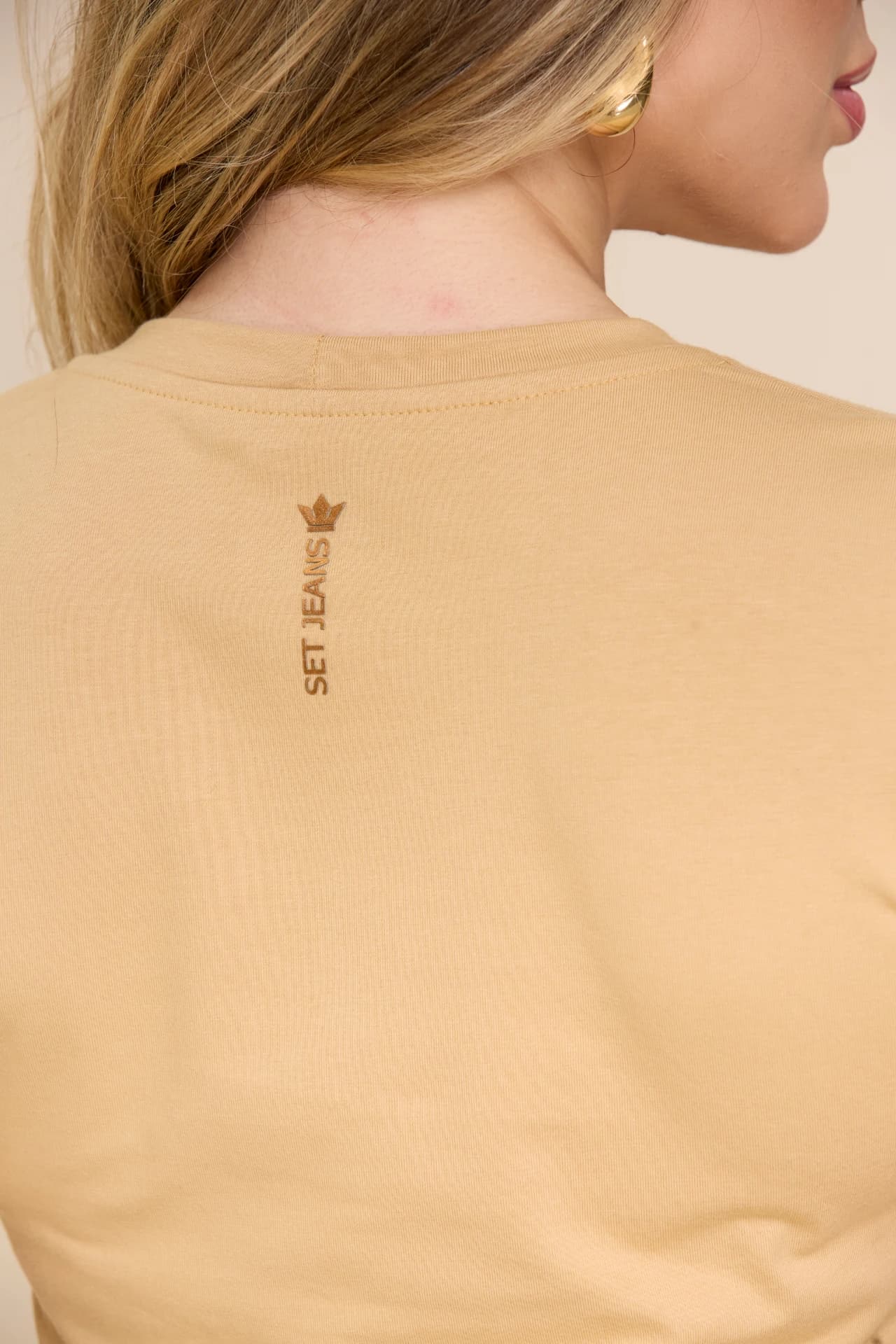 BABY LOOK GOLA O SILK COROA 1